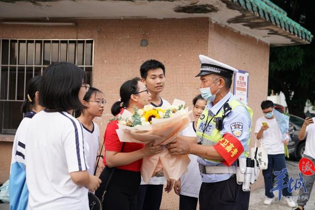 广东投入警力10万人次"一考点一团队"圆满完成高考护航