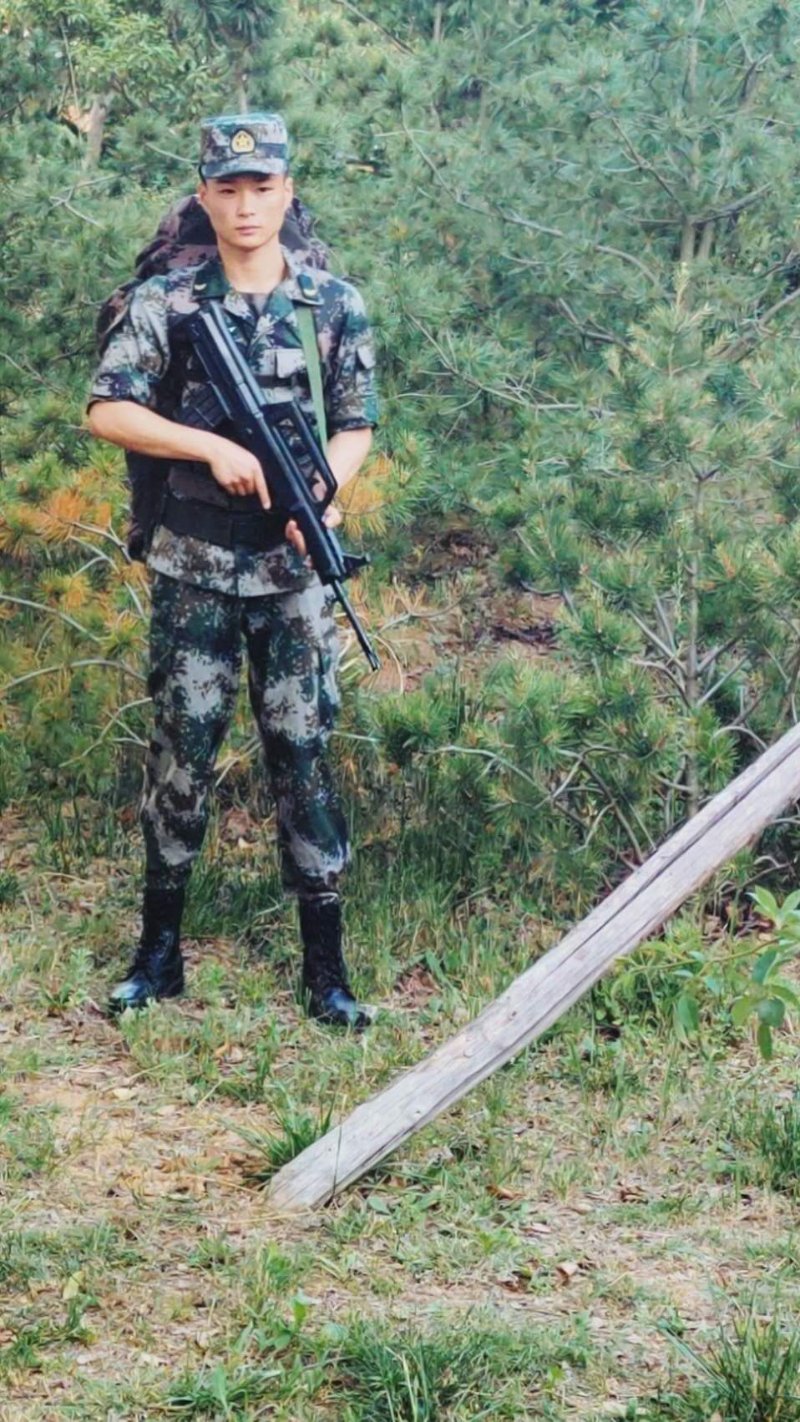 青岛黄海学院入伍大学生典型事迹