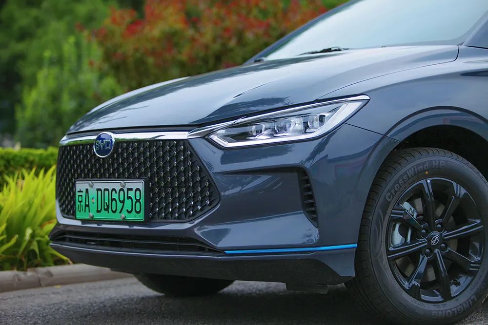 十万块电动车通勤初体验比亚迪e2触电日记