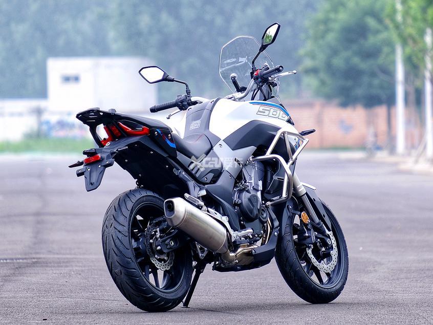 绝对正宗500双缸adv 隆鑫无极500ds实拍