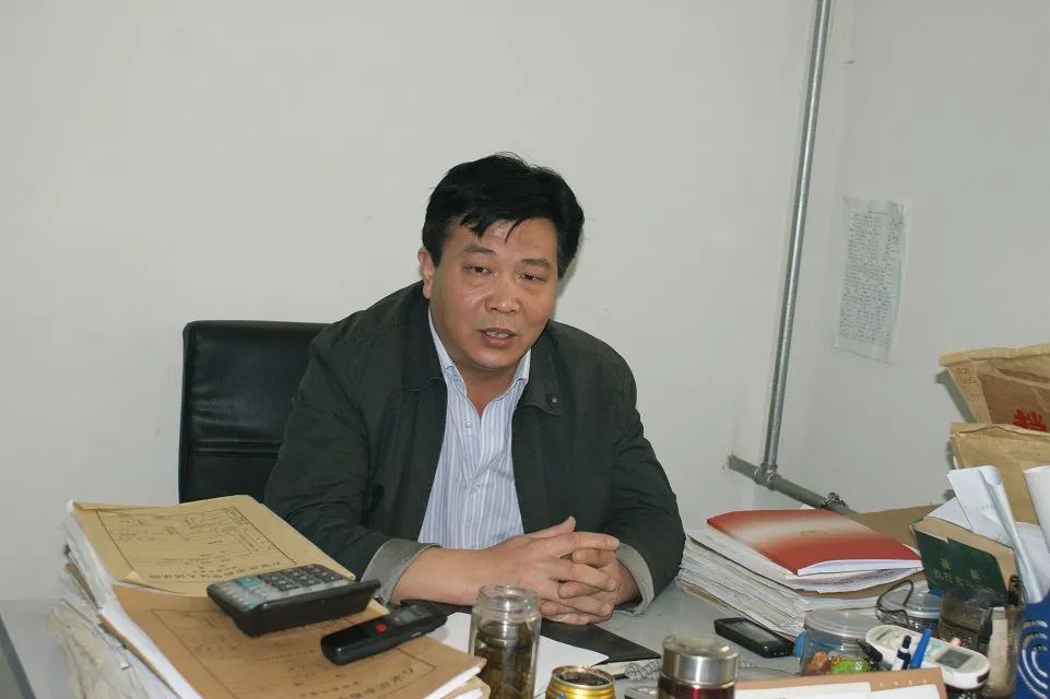 曾在法院工作22年的犯罪嫌疑人赵智勇。图片来源：人民公仆网
