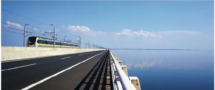 看天空之镜的最好时节石臼湖邀你坐上地铁来看海