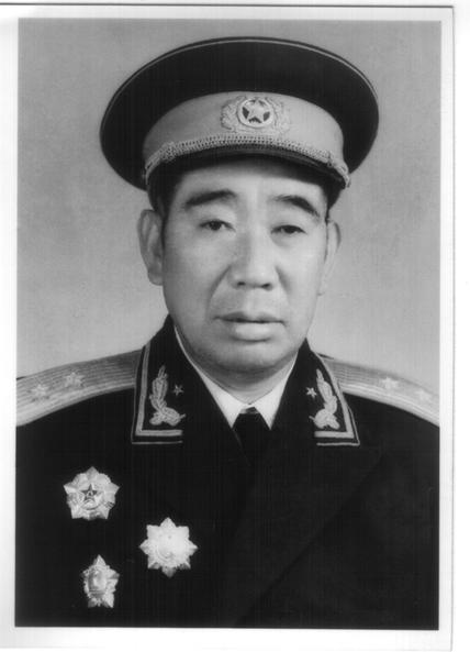 梦回红光│开国中将杨国夫使用过这部电话机!