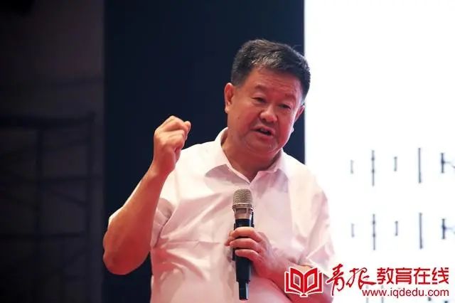 见证速度更见证厚度！国科大（青岛）附属学校名师天团C位出道休闲区蓝鸢梦想 - Www.slyday.coM