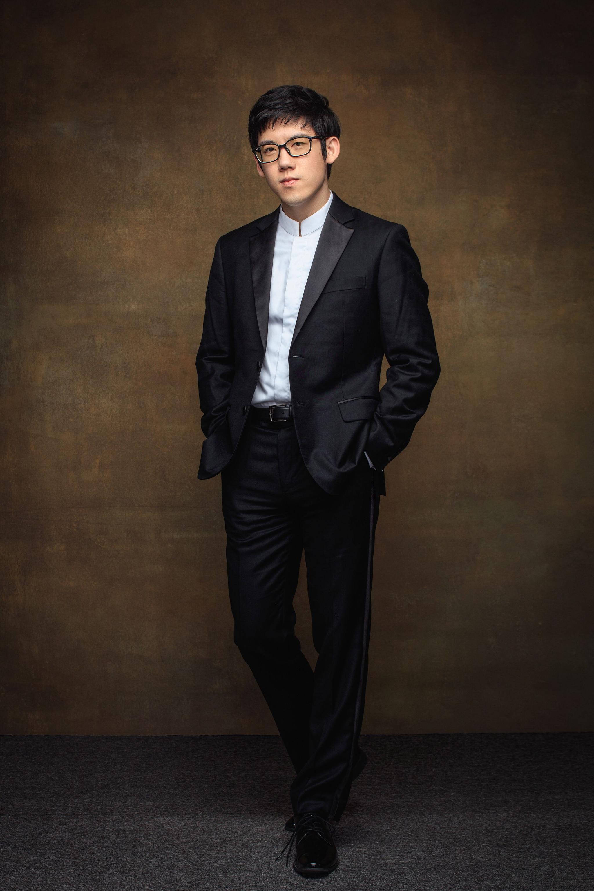 钢琴家张昊辰的30岁追求童真不认命不套路不世故