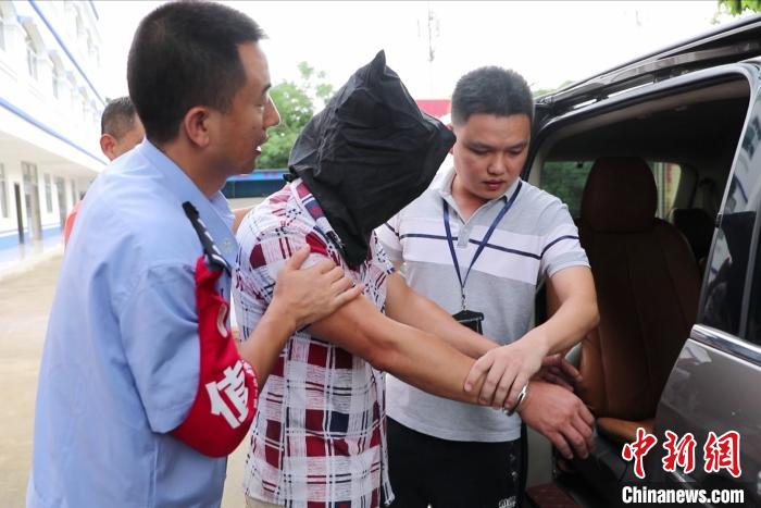 男子杀人潜逃边境22年被擒