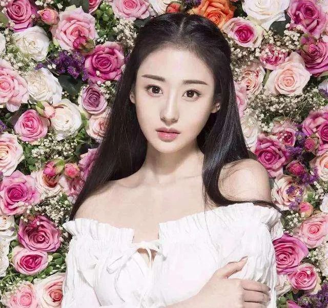 《锦绣南歌》关雪盈16岁就是学霸!曾斗艳周迅李沁阚清子