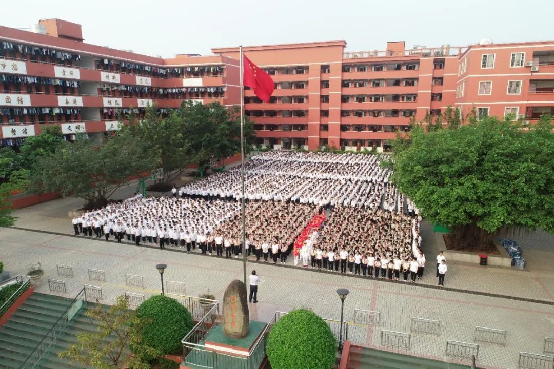 南宁市良庆区琼林学校:全面辅导  特色德育教育引领学生成长