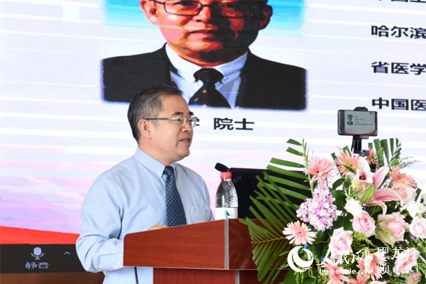 中国工程院院士,哈尔滨医科大学校长张学院士为大会致辞并做主题