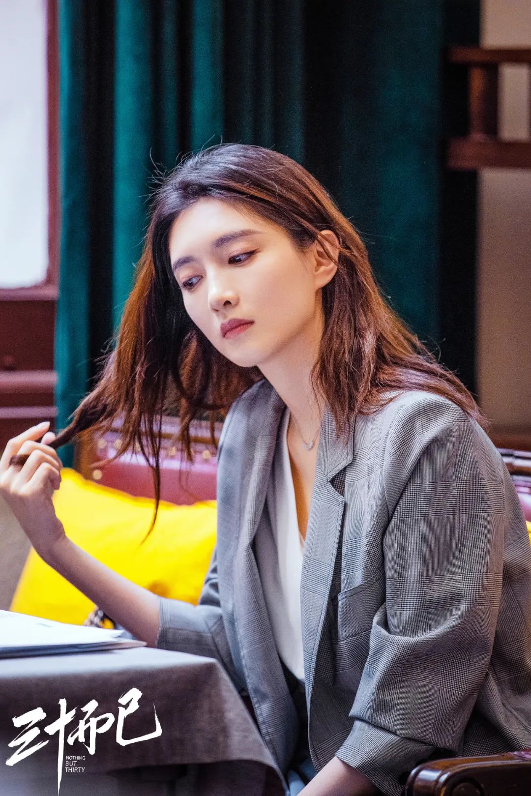 “演技差、资源咖、捧不红”这些尖锐的质疑江疏影都答了|三十而已|江疏影|剧照_新浪新闻