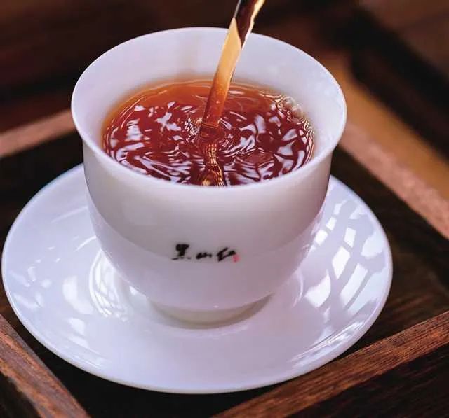 黑山红茶叶 万盛经开区文化和旅游发展局供图