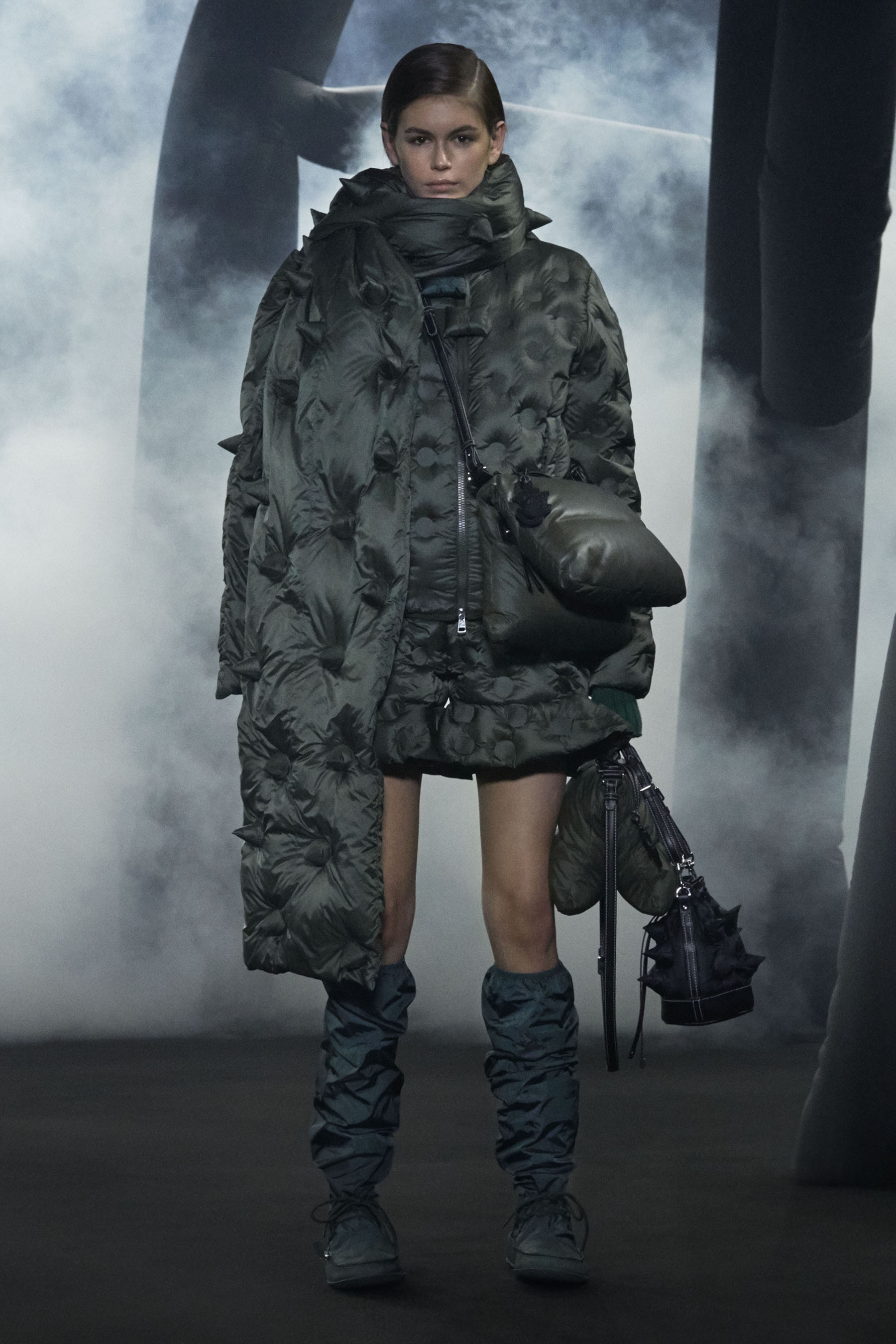 moncler jw anderson系列 图片来源:moncler