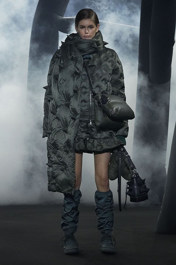 MonclerԽ CEOơӭйƼ˲