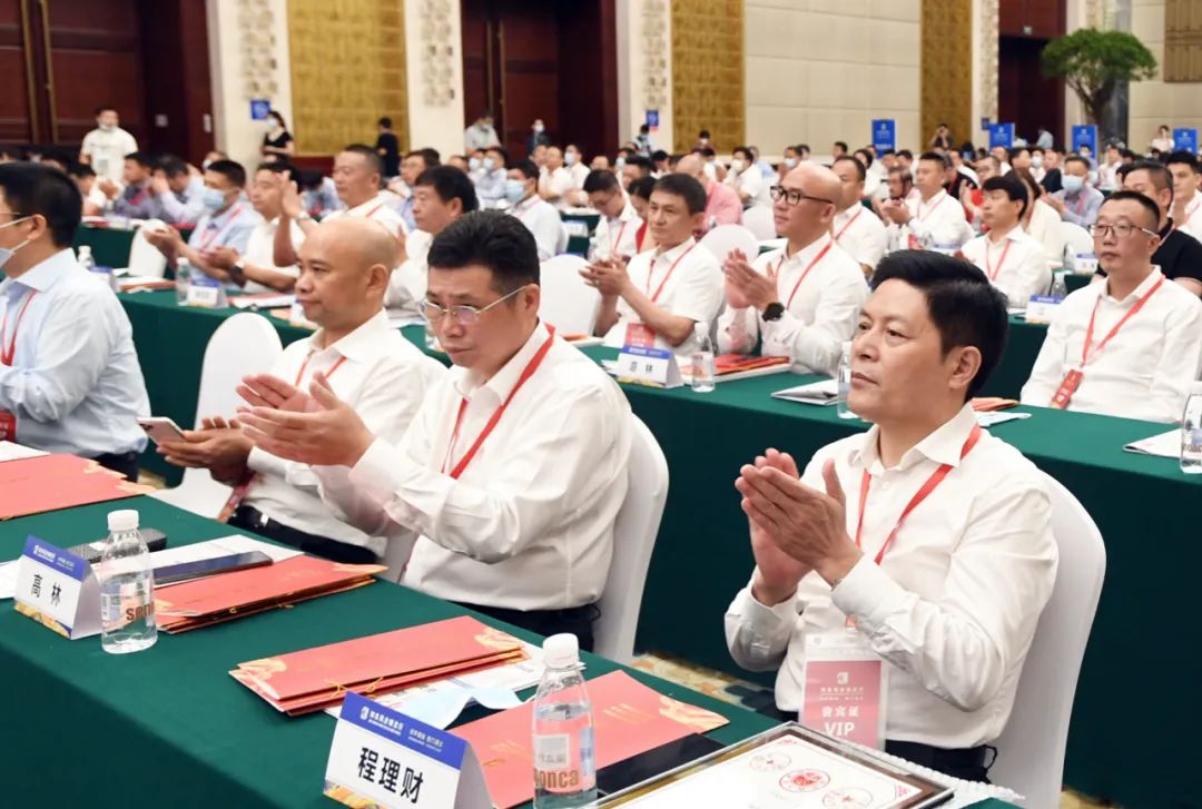 刘永好、郭广昌等企业家为什么来武汉？看准机遇快投资