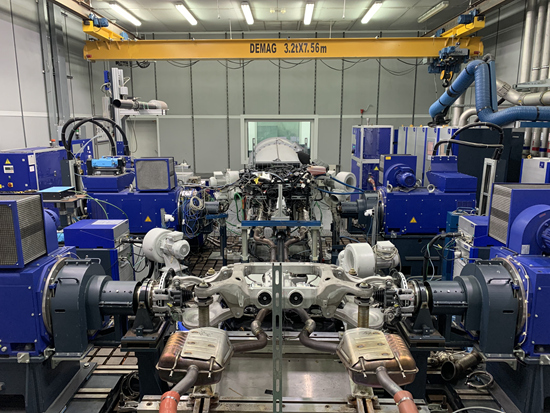 在中国一汽研发总院动力总成部,除了不断尝试提升发动机热效率,工程