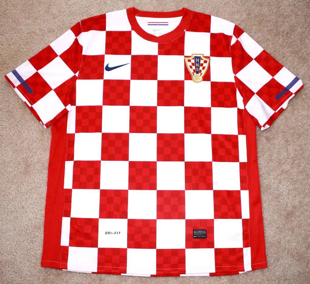 球衫传奇|你的衣柜里少不了这件"红白格"|克罗地亚|球衣|白格_新浪