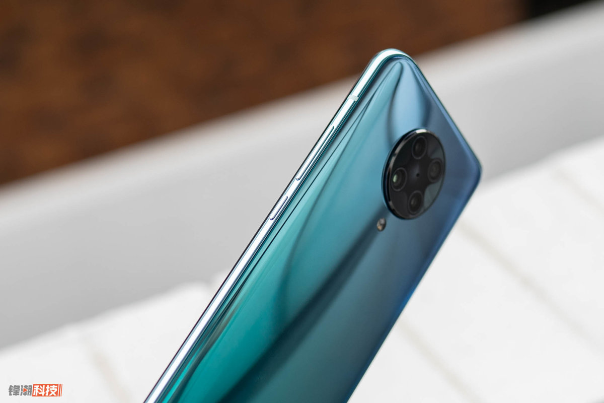 用十年前的价格入手超大杯redmik30至尊纪念版图赏