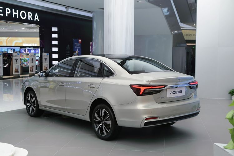 上汽荣威r er6上市 620公里续航售价16.28-20.08万