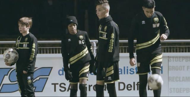 15岁留洋天才陨落！1年前许下2大愿望：加盟荷甲豪门+为国足征战休闲区蓝鸢梦想 - Www.slyday.coM