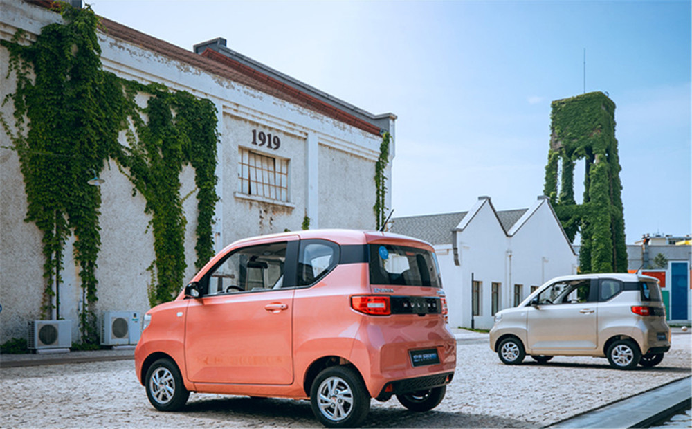 人民的代步车五菱宏光纯电动车宏光mini02ev上线