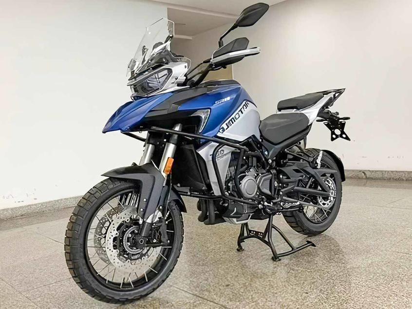 幼狮800同款动力 钱江750双缸adv曝光