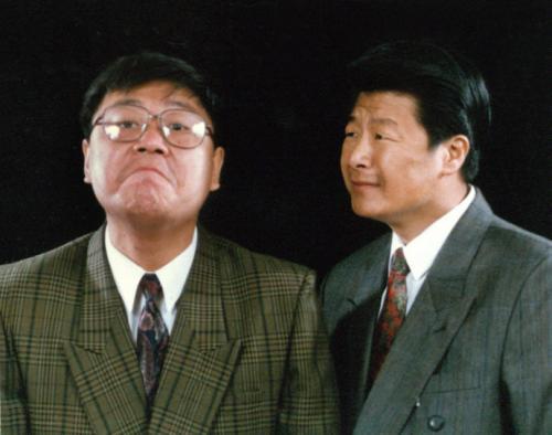 范伟掌握表演节奏尽管范伟学相声的基础不算太好,但陈连仲看到了他的