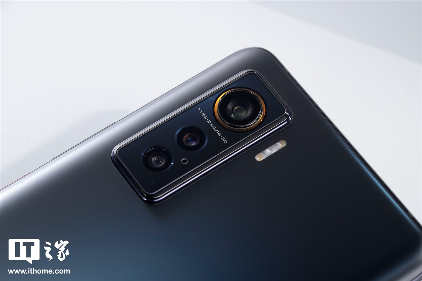 iqoo5评测iqoo诞生以来最水桶和旗舰的一款手机