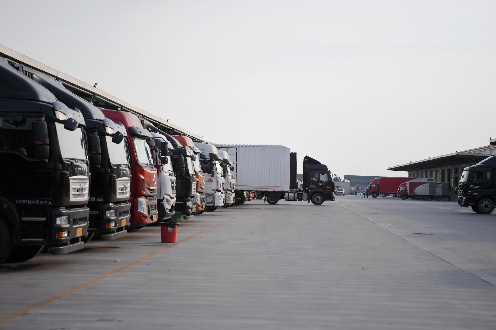 赣州经开区30周年赣州传化南北公路港打造物流新生态