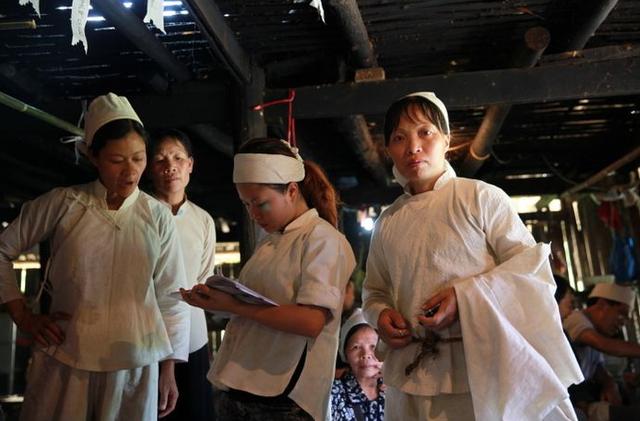 人离世后要守灵三天,只因为传统吗?