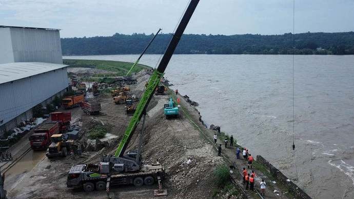 暴雨致绵阳三台县一防洪堤出现险情 已紧急转移5000余人休闲区蓝鸢梦想 - Www.slyday.coM