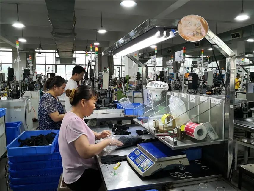 南方略客户动态 | 华圣达拉链:28年坚守 链出广阔发展天地