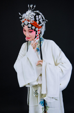 【爱问】重塑《红楼梦》,以青春的名义|赣剧|红楼梦|戏曲_新浪新闻
