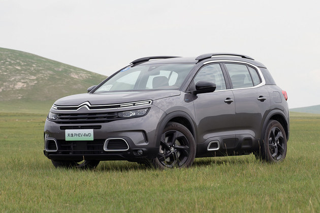 我们试驾的是东风雪铁龙天逸(配置|询价)c5 aircross 插混四驱suv(下