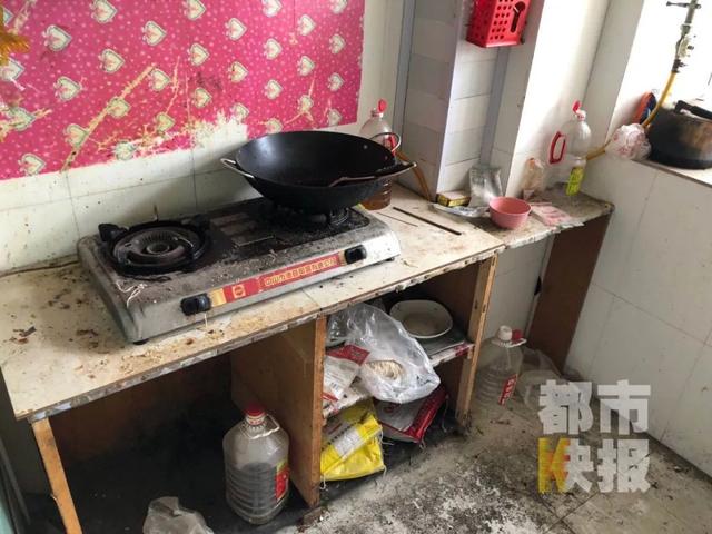 房屋租给小伙一年，西安房东收房时傻了眼：这是“垃圾堆”……休闲区蓝鸢梦想 - Www.slyday.coM
