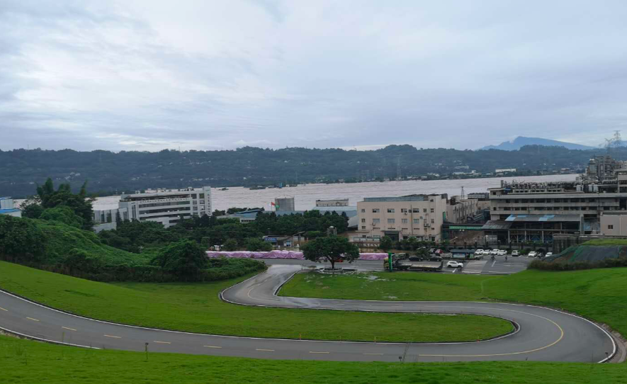 通威股份多晶硅厂因洪灾停产 光伏产业链价格或继续上扬