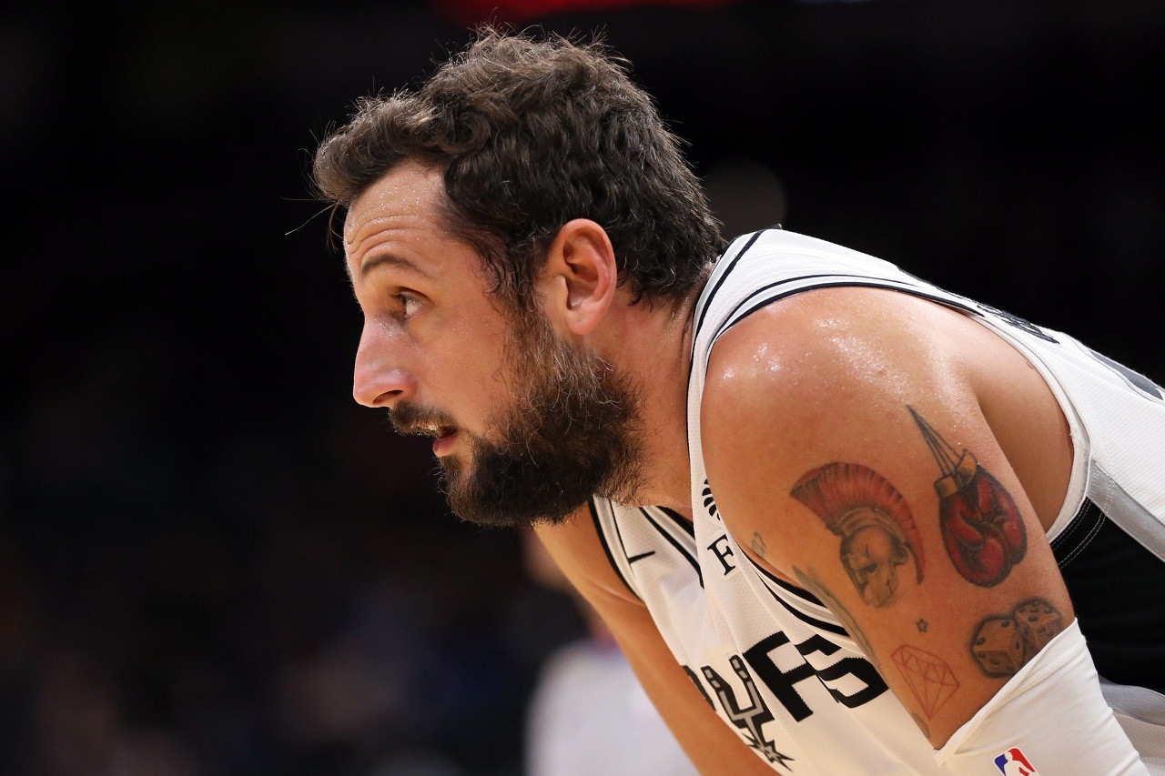 贝里内利左脚踝扭伤本场比赛不会回归