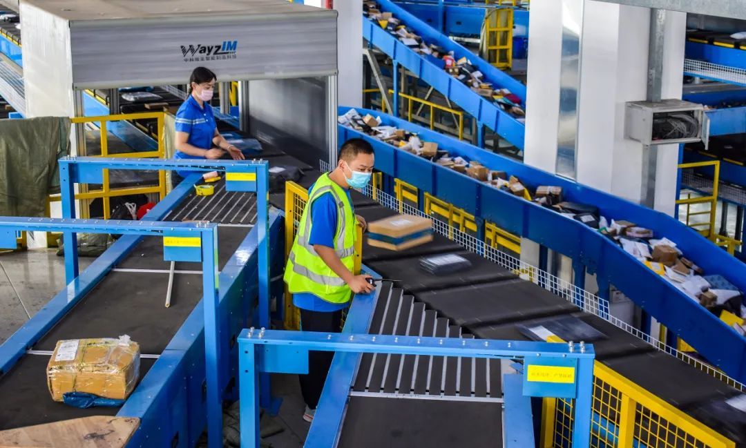 电商进驻中通快递转运中心尝甜头 最快1小时可发货