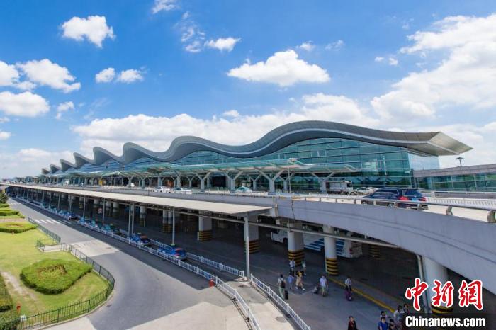     杭州萧山国际机场。　谭申捷 摄
