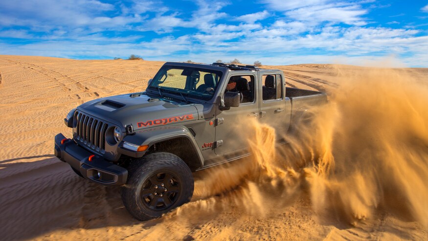 帐篷,泥地胎等越野配置齐全,jeep推出一款角斗士远征概念车