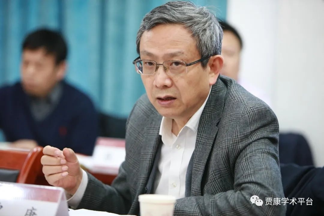 贾康：双循环是一个完整的方针 是政策组合的大框架