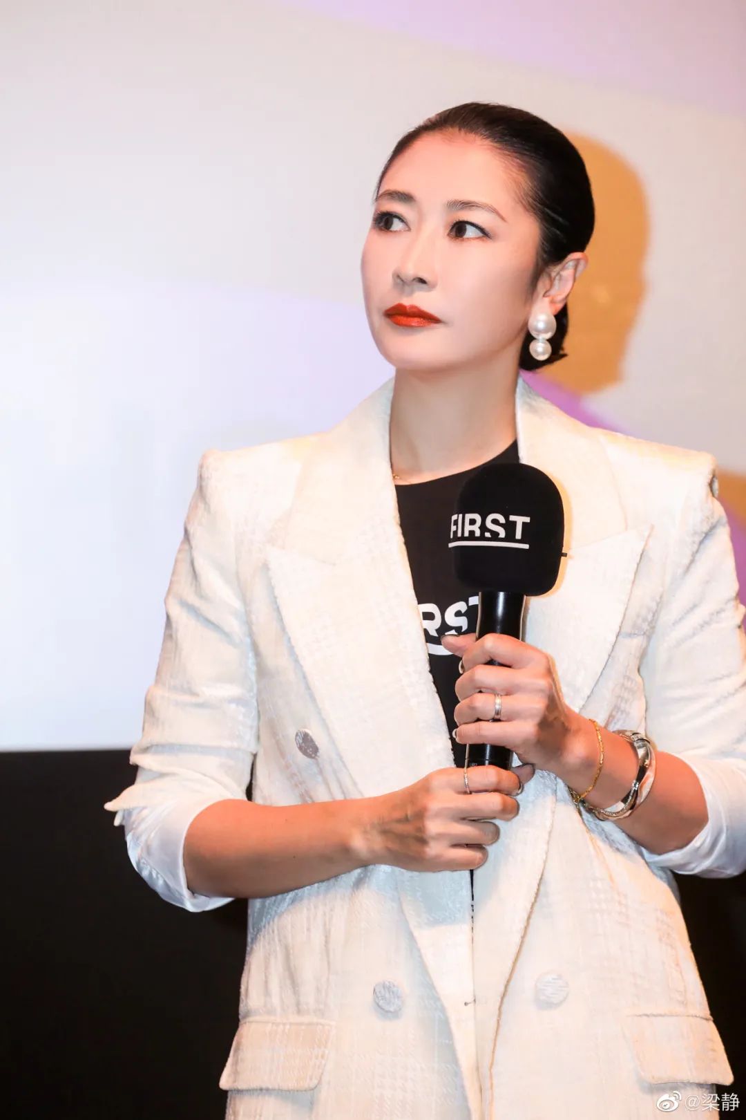 梁静从国民女演员到八佰总制片人