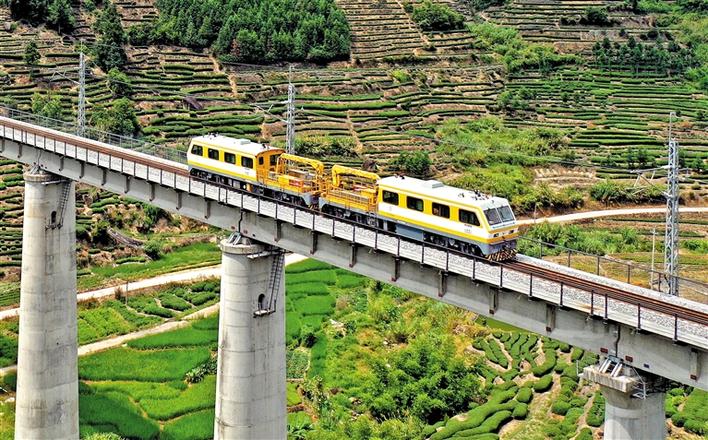 衢宁铁路福建段 启动试运行综合动态测试|铁路|测试|动态_新浪新闻