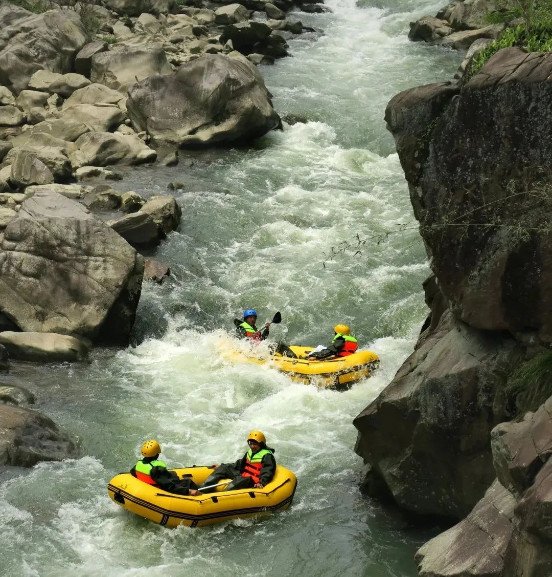 i自驾 丨抓住8月的尾巴 三爪仑峡谷漂流我们走一个!