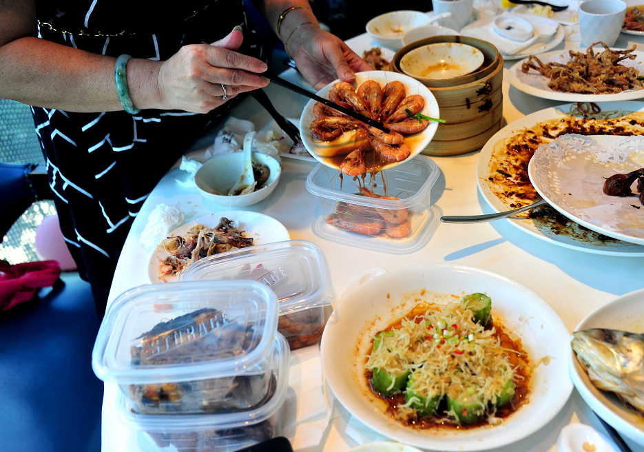 剩菜打包也有门道专家打包三分开加热要充分