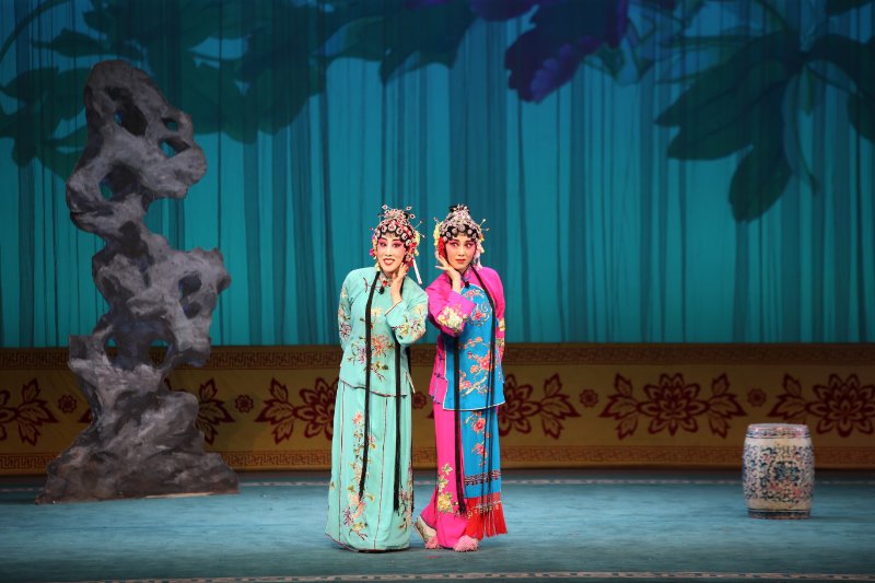 吕剧经典《姊妹易嫁》复排首演: 有多少青春可以重来