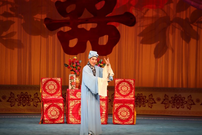 吕剧经典《姊妹易嫁》复排首演: 有多少青春可以重来