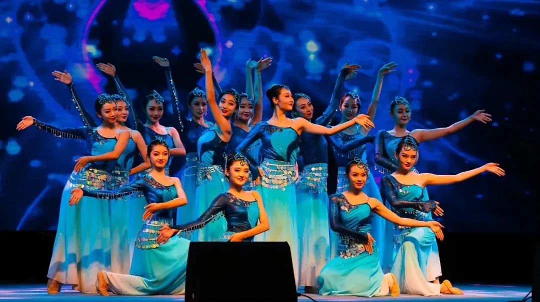 敦煌舞韵,音乐会,综艺演出,经典话剧……22场演出扮靓金城之夜