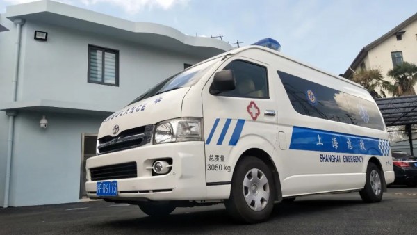 外卖骑手交通事故频发上海市医疗急救中心提醒生活不易安全第一