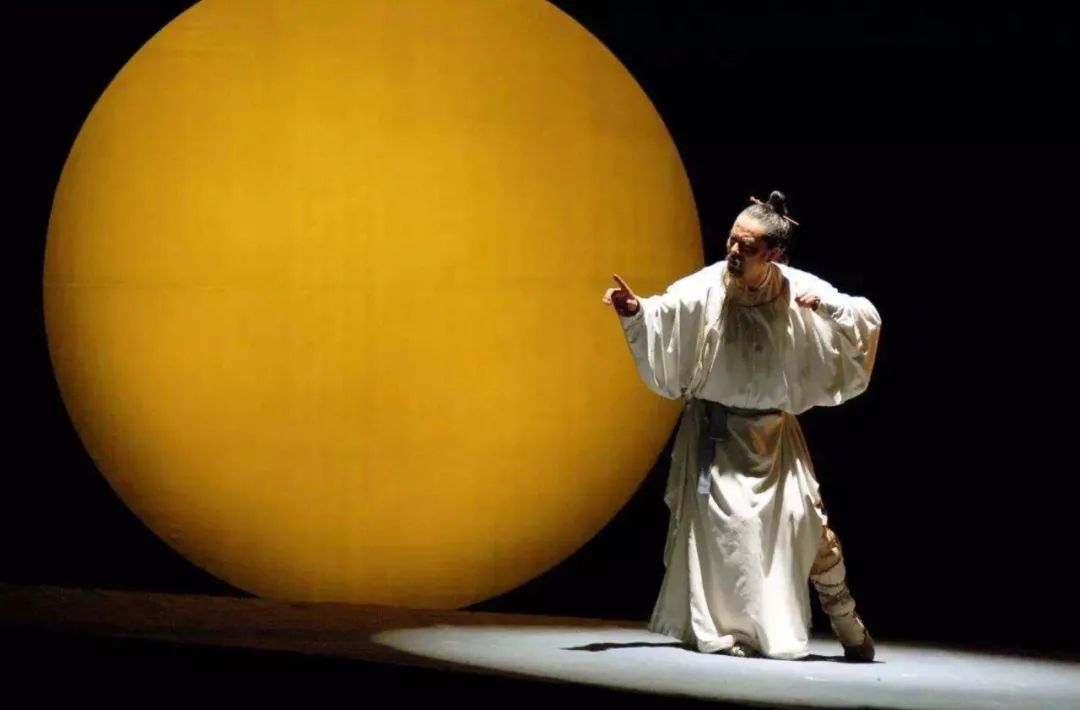 濮存昕饰演话剧《李白》剧照