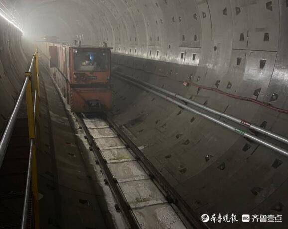 “地下蛟龙”三线齐进！青岛地铁4号线土建进入机械施工大干状态_新浪新闻